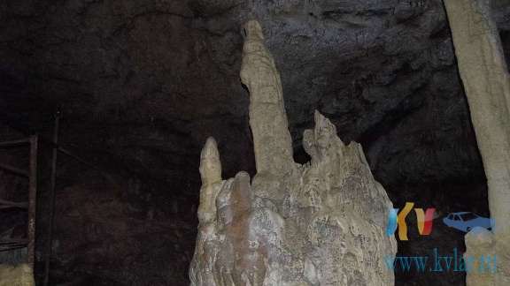 Большая Азишская пещера. Сталактиты и сталагмиты